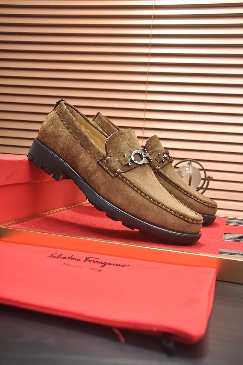 Men's shoes 💰560💶[Ferragamo/Ferragamu] (high-end Niuli) New 🍀 Ferragamo* - top version Ferragamo's classic formal leather shoes! Made of imported original cowhide, the inner top layer is comfortable cowhide lining! Original wear-resistant rubber outsole! High quality products! Code number 38-45 (45 customized)